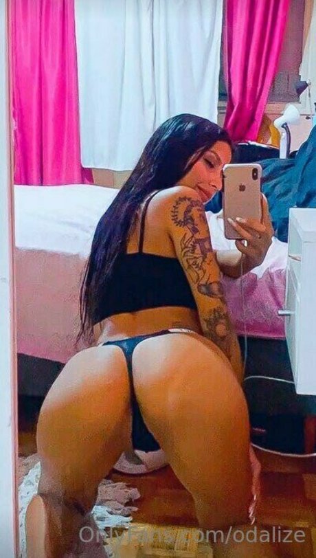 odalize schauspielerin akt bild