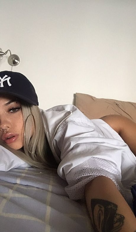 Vicky Balena schöne nacktheit galerie