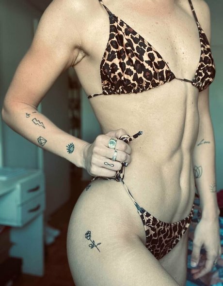 giuliibabyy heiße top bilder