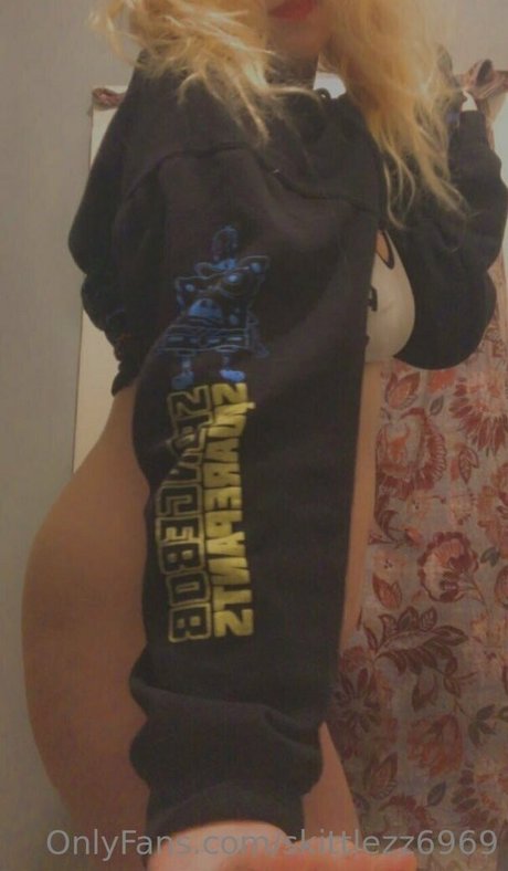 skittlezz6969 hübsche nacktheit bild