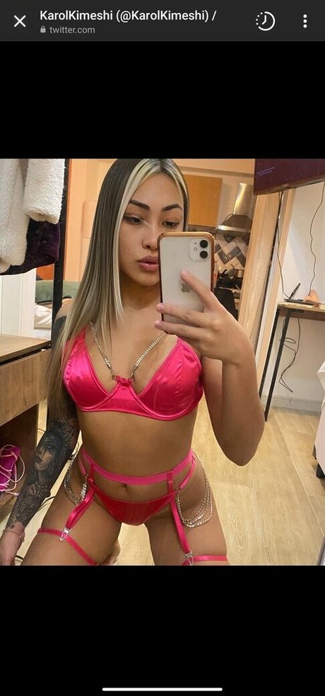 Karol Kimeshi model nackten bilder