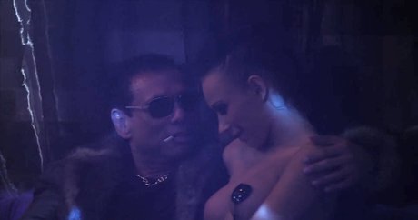 asiatische falsche titten onlyfans nackt sex fotos