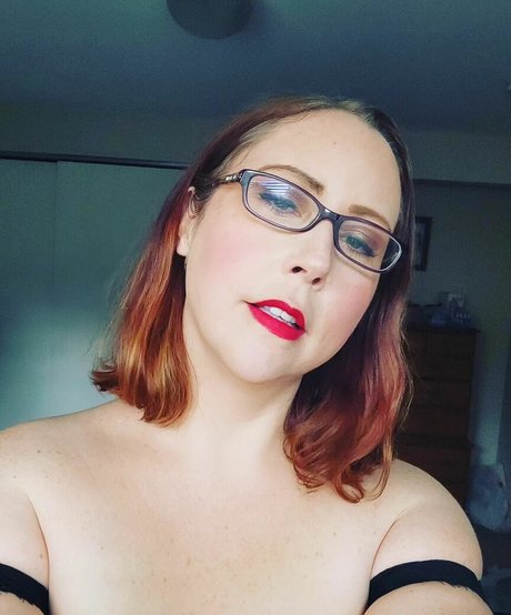 Ave Stone freie sexy bild