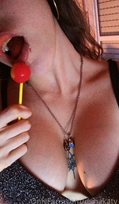 danakaty schauspielerin nacktheit bilder