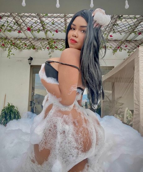 Majo Doll hd perfekte bilder