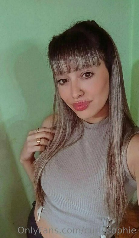 curlysophie erotische heiße galerie