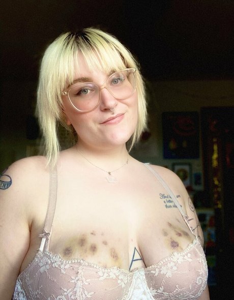 große blonde onlyfans heiße nacktheit archiv