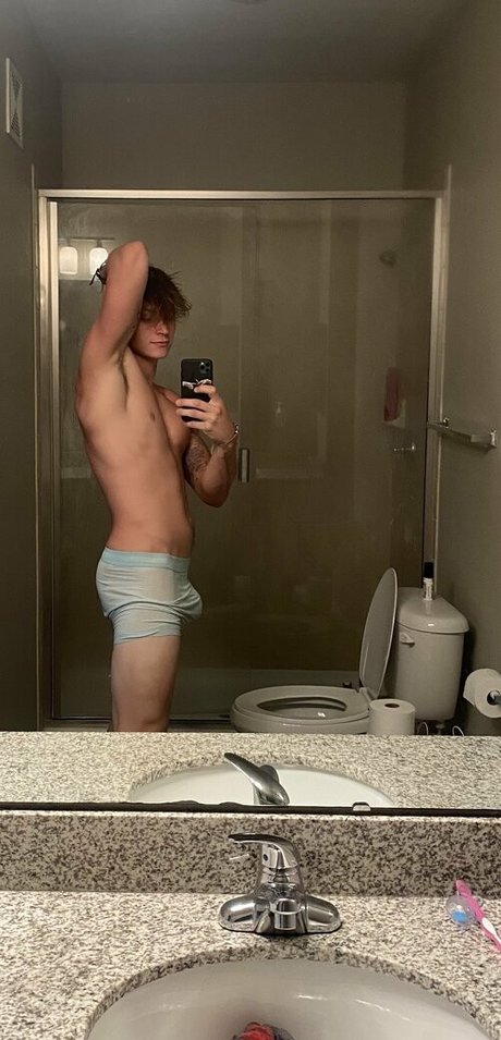 teen brille onlyfans kostenlose schöne galerie