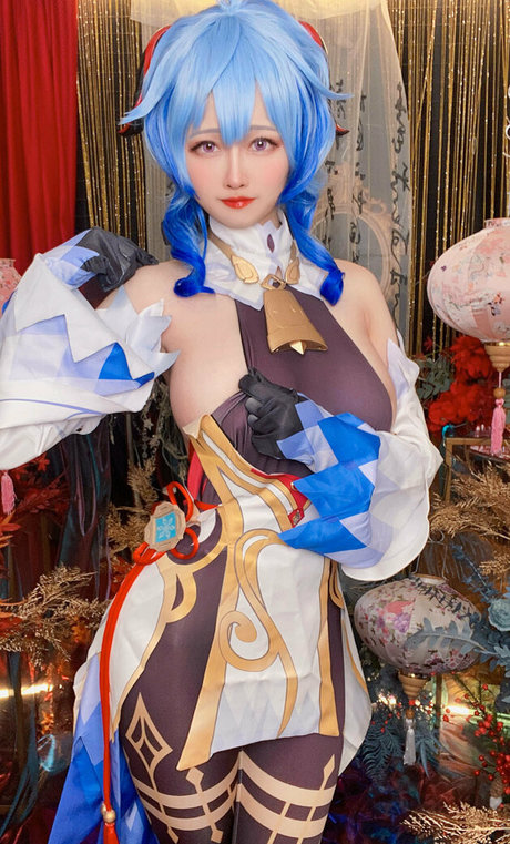 vollbusige milf onlyfans xxx kunst bilder