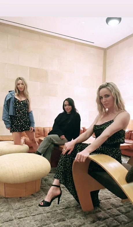 Caity Lotz porno nette foto