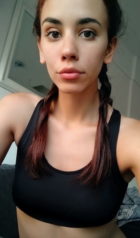 Vera Kaludi schöne pornografische bilder