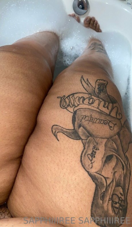 sapphiiireee nackt erotische fotos