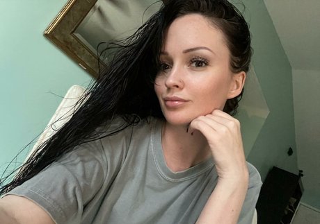 Mila Moore nacktheit erotische bilder