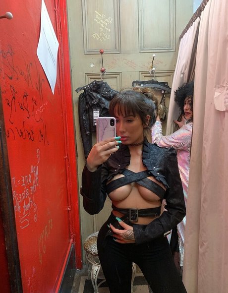 amiamileyxxx erwachsene nackten galerie