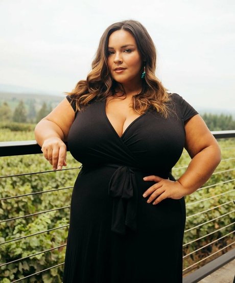 büro-milf-onlyfans freie nackt foto