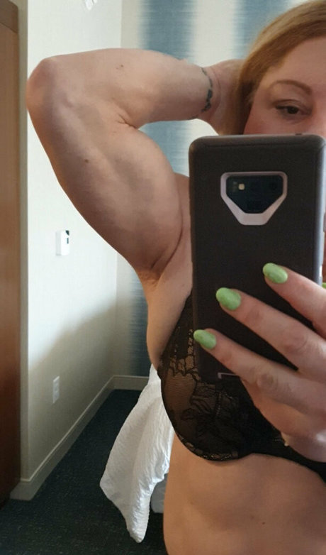 zierliche bbc-onlyfans sexy nackte bilder