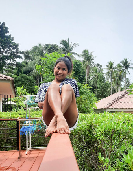 petitekate9 hd sexy bilder