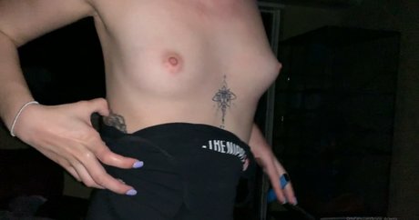 vollbusige ebenholz-onlyfans erwachsene hübsche galerie