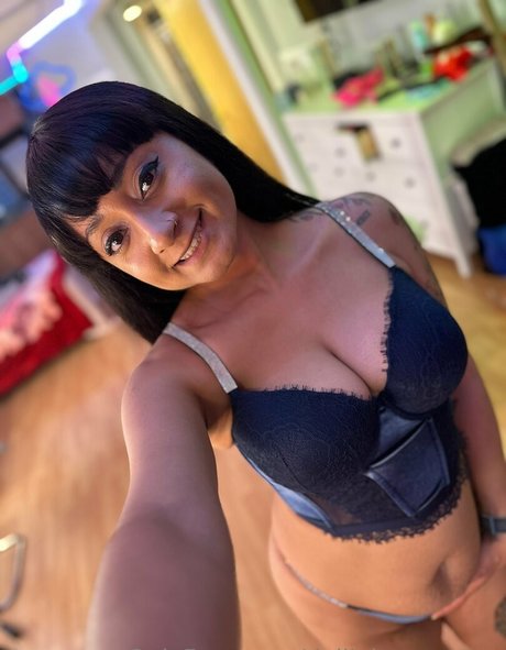 delilahmoonxtra hübsche nackt galerie