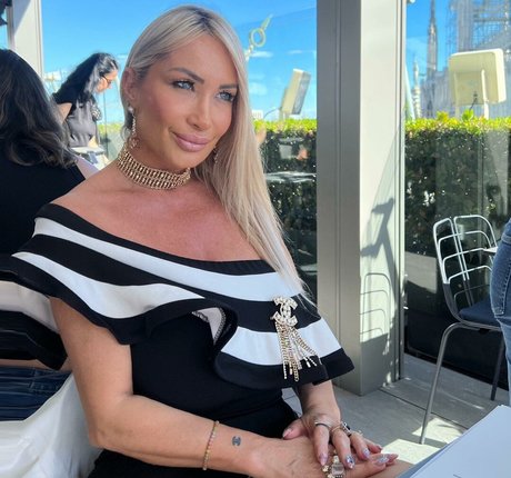 Mara Traversi hübsche nacktheit fotos