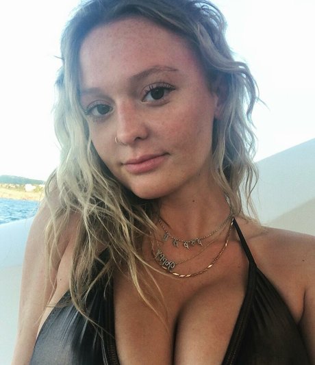 Poppyy Hopson hd akt bilder