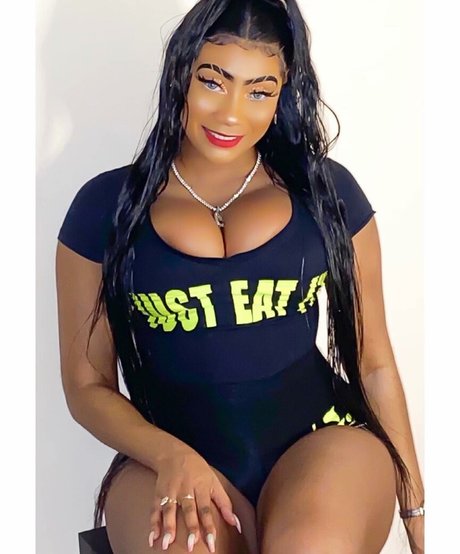 CoolieMonae nackt sex bild