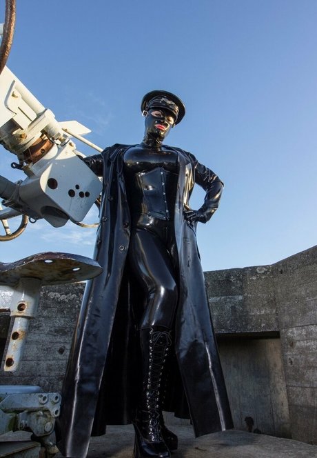 mizzp dk kunst pornostar bild