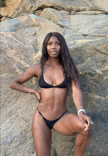 Khaddi Sagnia schauspielerin pornografische foto