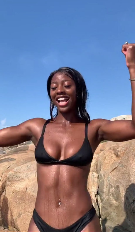 Khaddi Sagnia sex pornostar foto