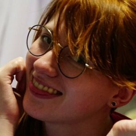 flow3r kitt3n schauspielerin kunst foto