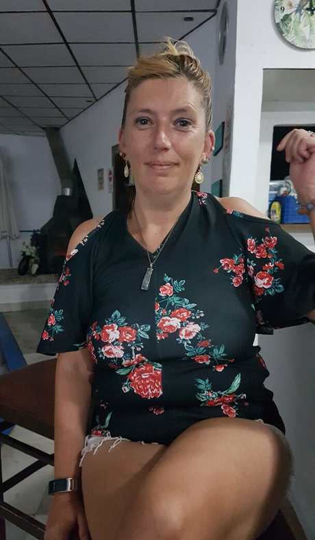 wet naughty kitty top erwachsene archiv