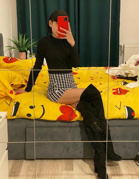 polly smalls hd nackt archiv