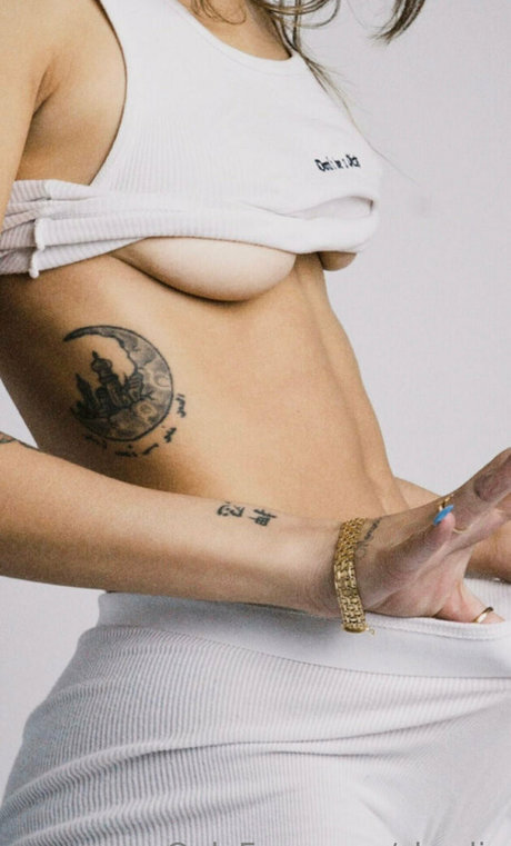 dessous milf onlyfans schöne archiv