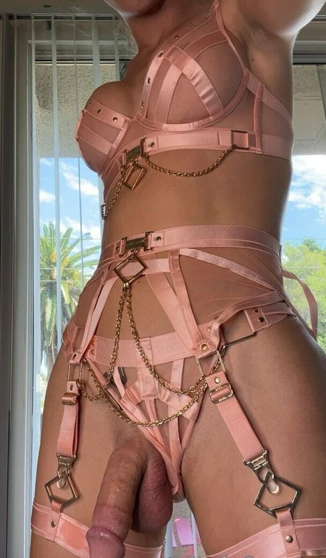 schwarze promi-onlyfans hübsche erwachsene foto