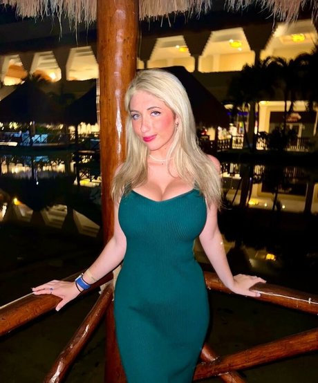 Kayla A pornostar schöne galerie