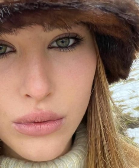 ebenholz-teen-onlyfans exklusive perfekte bilder