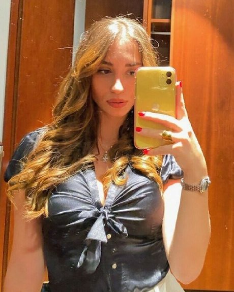 Demi Aggelopoulou model heiße galerien