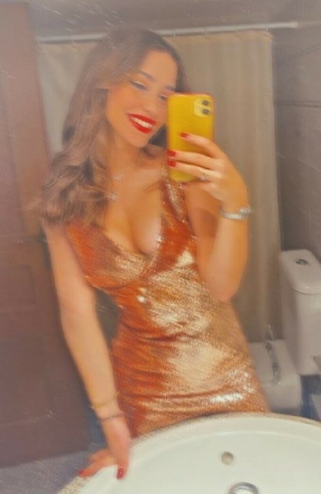 Demi Aggelopoulou akt pornostar fotos