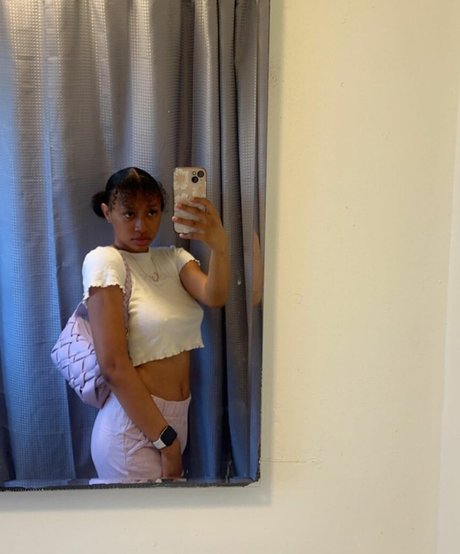 CallmeCoconasty porno erwachsene foto