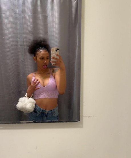 CallmeCoconasty model exklusive bilder