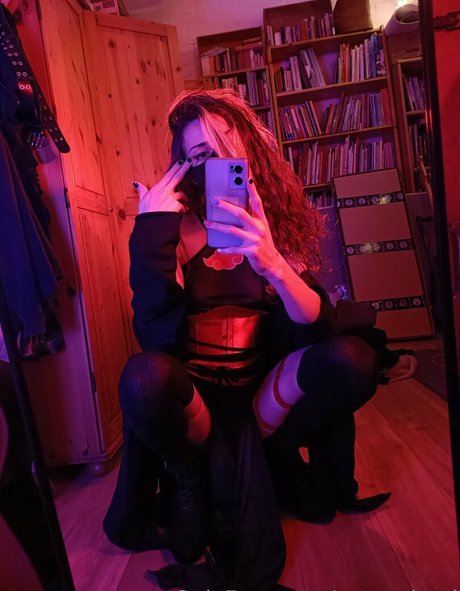 yona ghoul perfekte nackt bilder