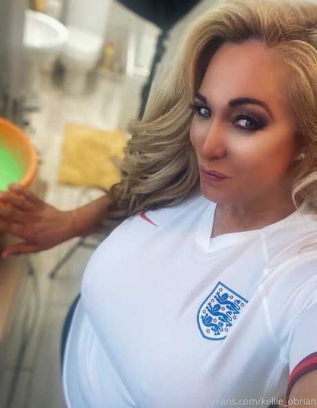 kurvige ebenholz-onlyfans porno kunst fotos