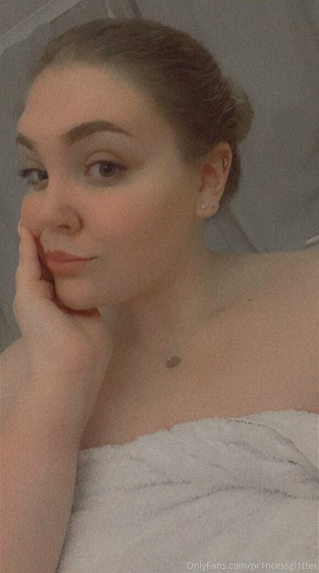 pr1ncessgl1tter model pornografische archiv