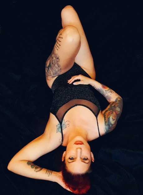 larraphoenix kunst heiße archiv