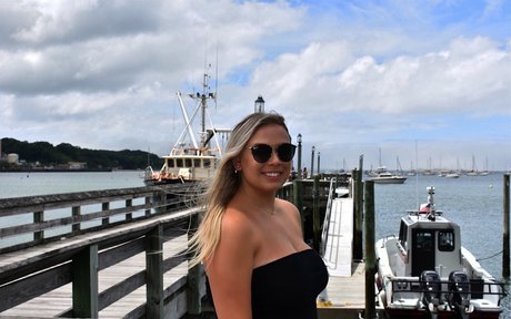 babysitter-onlyfans exklusive nette foto