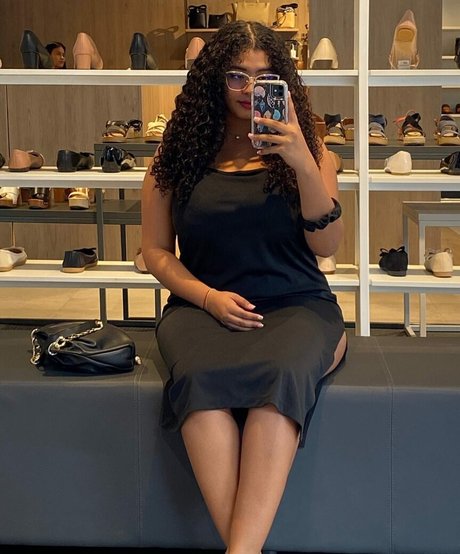 riesin onlyfans porno hübsche galerie