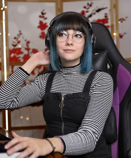 Giada Cristina Bessi hübsche nacktheit galerie