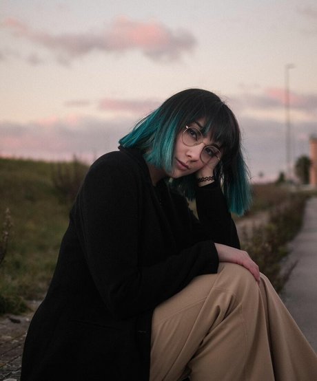 Giada Cristina Bessi hübsche akt bilder