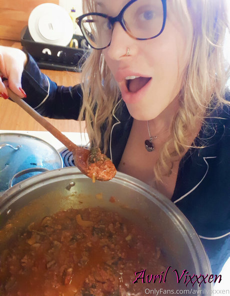 avrilvixxxen heiße schöne galerie