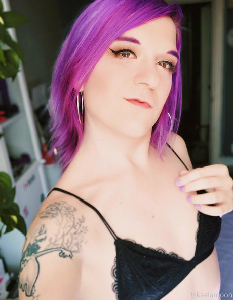 tskaelamoon hübsche schöne bild